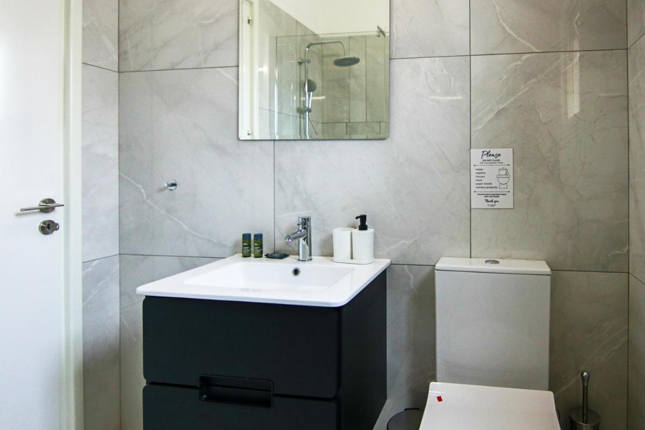 Phaedrus Living City View Luxury Iras Flat 102 นิโคเซีย ภายนอก รูปภาพ